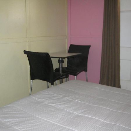 Australian Hotel Winton Budget Hotel Accommodation Eksteriør bilde