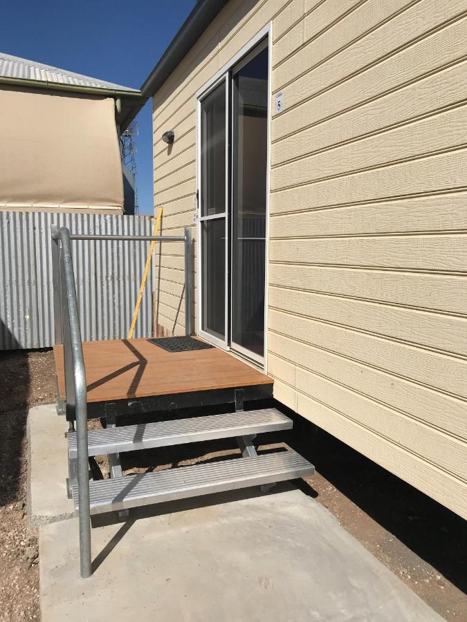 Australian Hotel Winton Budget Hotel Accommodation Eksteriør bilde