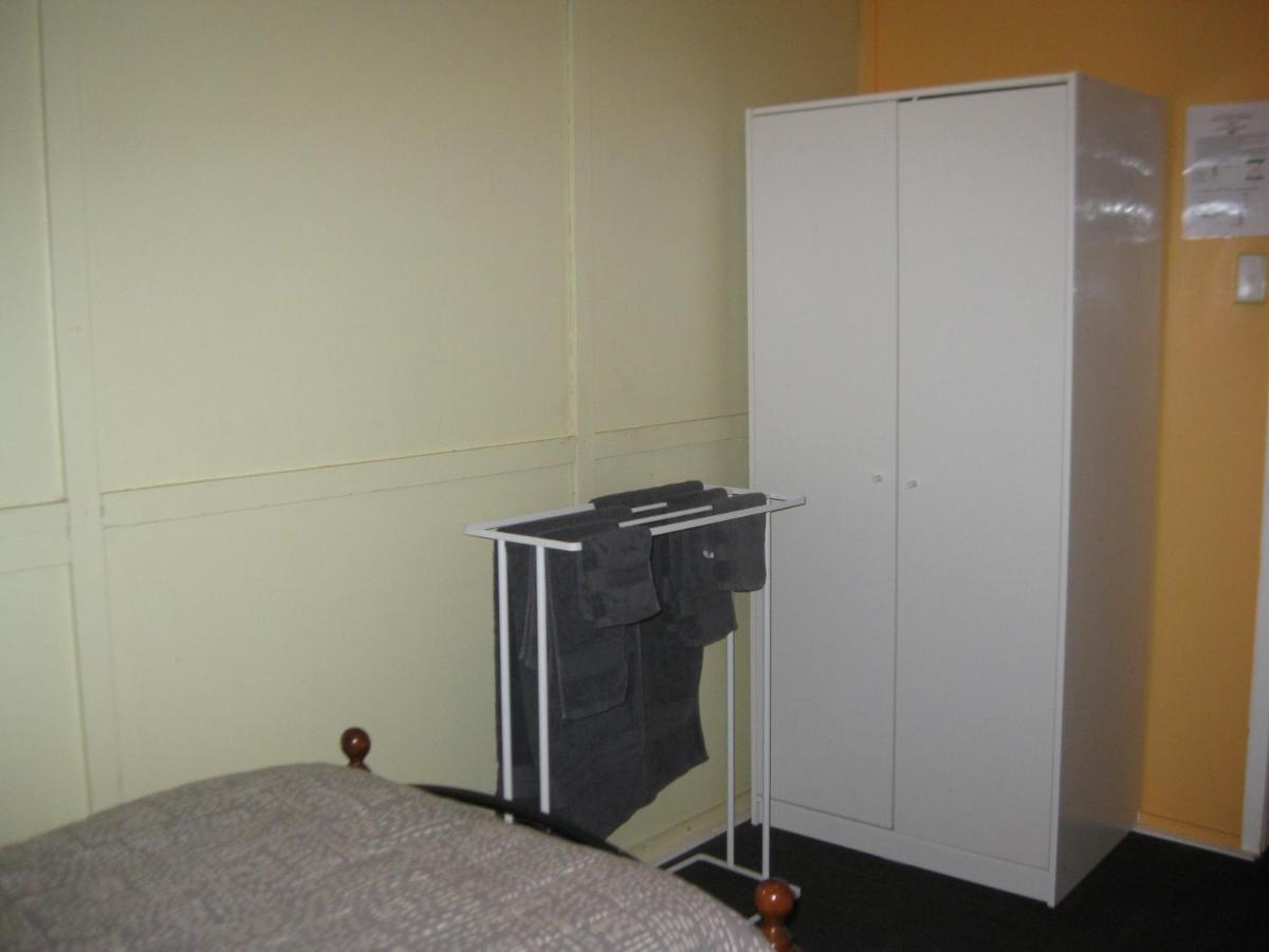Australian Hotel Winton Budget Hotel Accommodation Eksteriør bilde